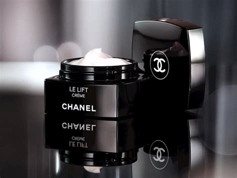 le lift eye cream chanel|chanel anti wrinkle eye cream.